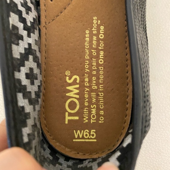 Black sequin Toms - Picture 2 of 2